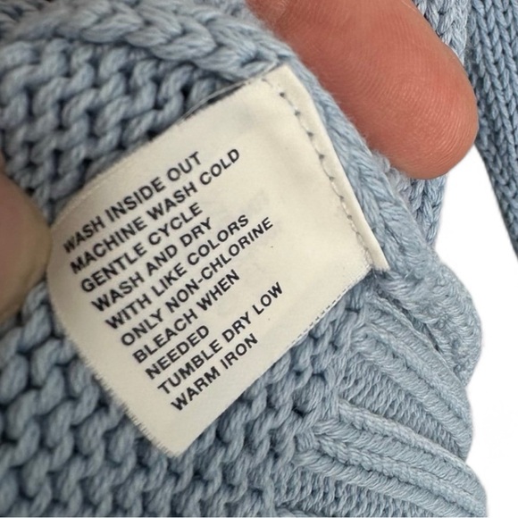 GAP Men’s Baby Blue 100% Cotton Classic Athletic Fit Crewneck Sweater-Size M - Picture 3 of 8